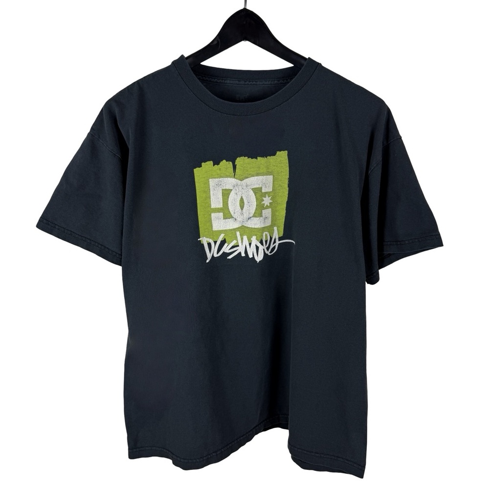 Mens Y2K DC Shoes Skateboard Streetwear Graffiti Logo Faded Shirt Size L